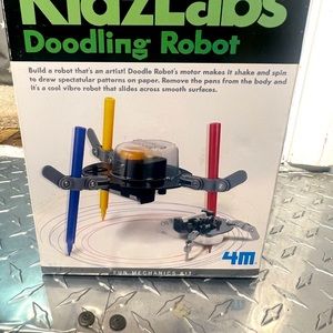 Kidzlabs doodling robot New In box